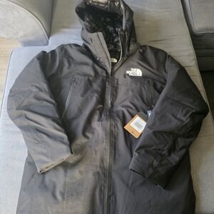 The North Face MTN Range Down Parka - Men's Large Black New with Tags